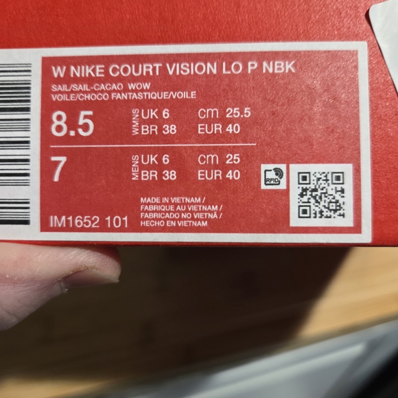 New In Box Nike Court Vision Low P Women’s Athletic Shoes - Sail/Cacao W 8.5 - Picture 2 of 12